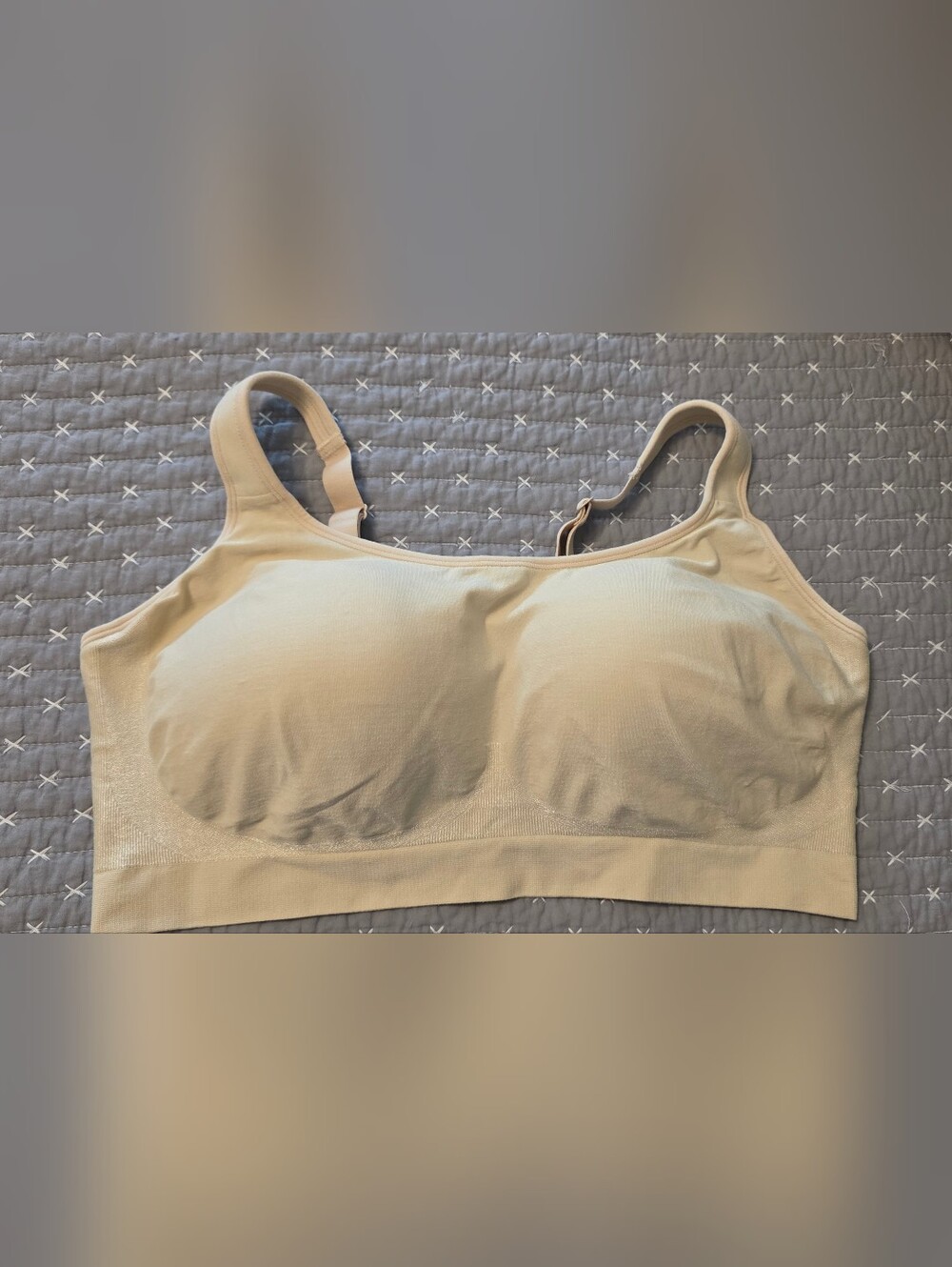 Shapermint Seamless Wireless Nude Bra - Comfortable Everyday Support - Picture 2 of 6
